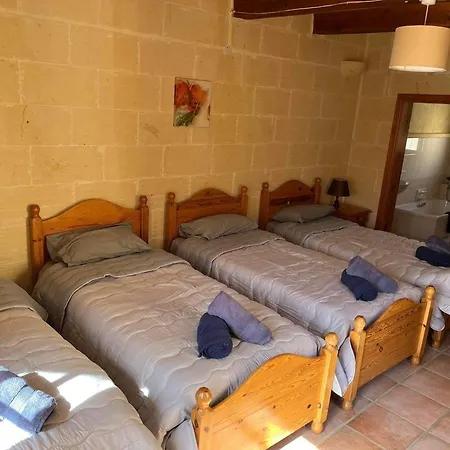With Pool, Tas-summiena Gozo * Sannat