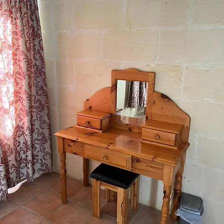 With Pool, Tas-summiena Gozo Sannat