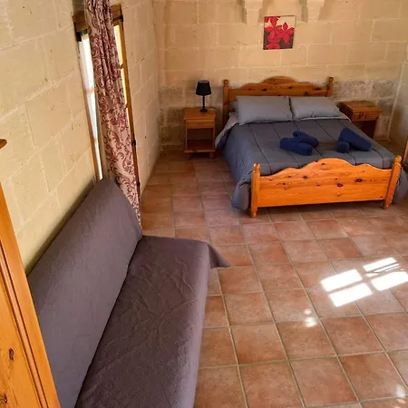 With Pool, Tas-summiena Gozo * Sannat